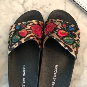 Steve Madden sandal
